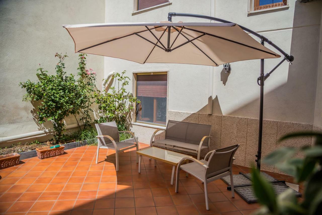 B&B Cortile Aurora Bronte Exterior foto