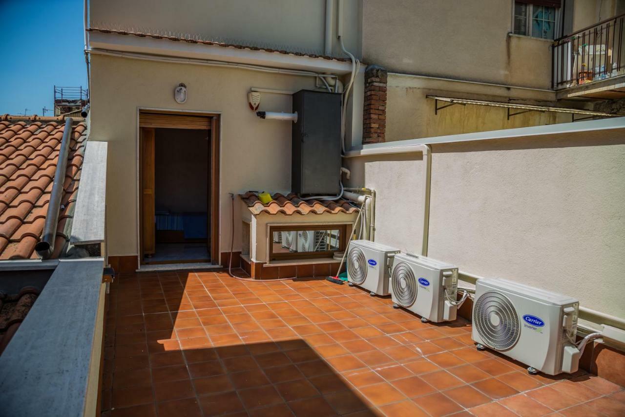 B&B Cortile Aurora Bronte Exterior foto