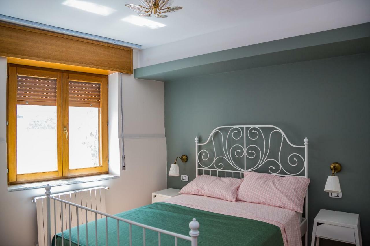 B&B Cortile Aurora Bronte Exterior foto