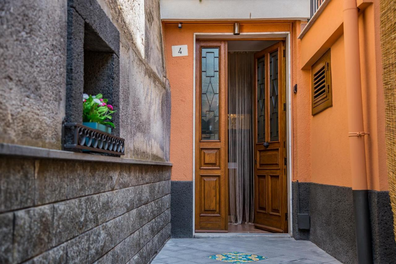 B&B Cortile Aurora Bronte Exterior foto